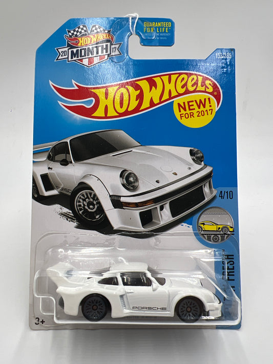 2017 Hot Wheels Factory Fresh #153 Porsche 934.5 White 100B