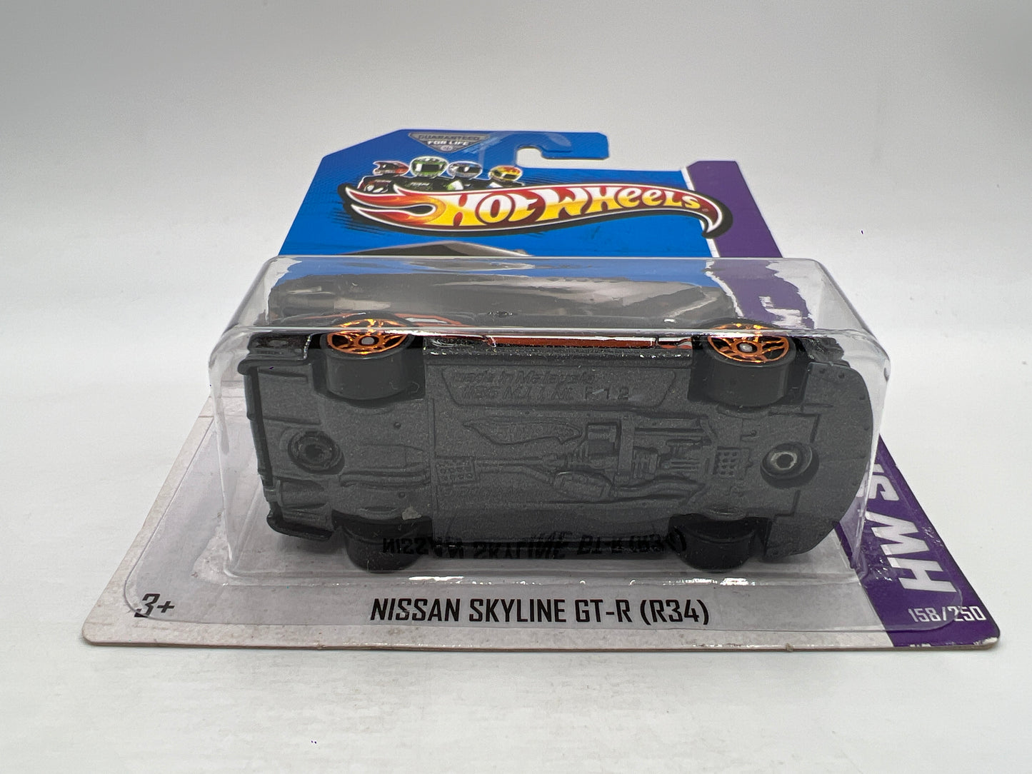 2013 Hot Wheels Showroom #158 Nissan Skyline GT-R R34 Black W/Protector 1
