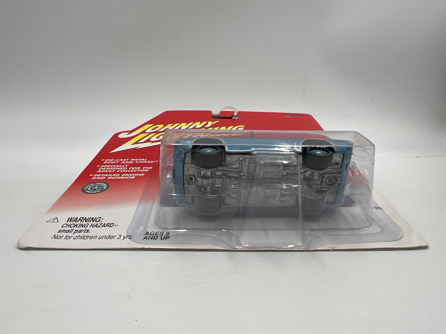 Johnny Lightning Classic Gold Collection 1971 Plymouth Hemi Cuda Blue 219C