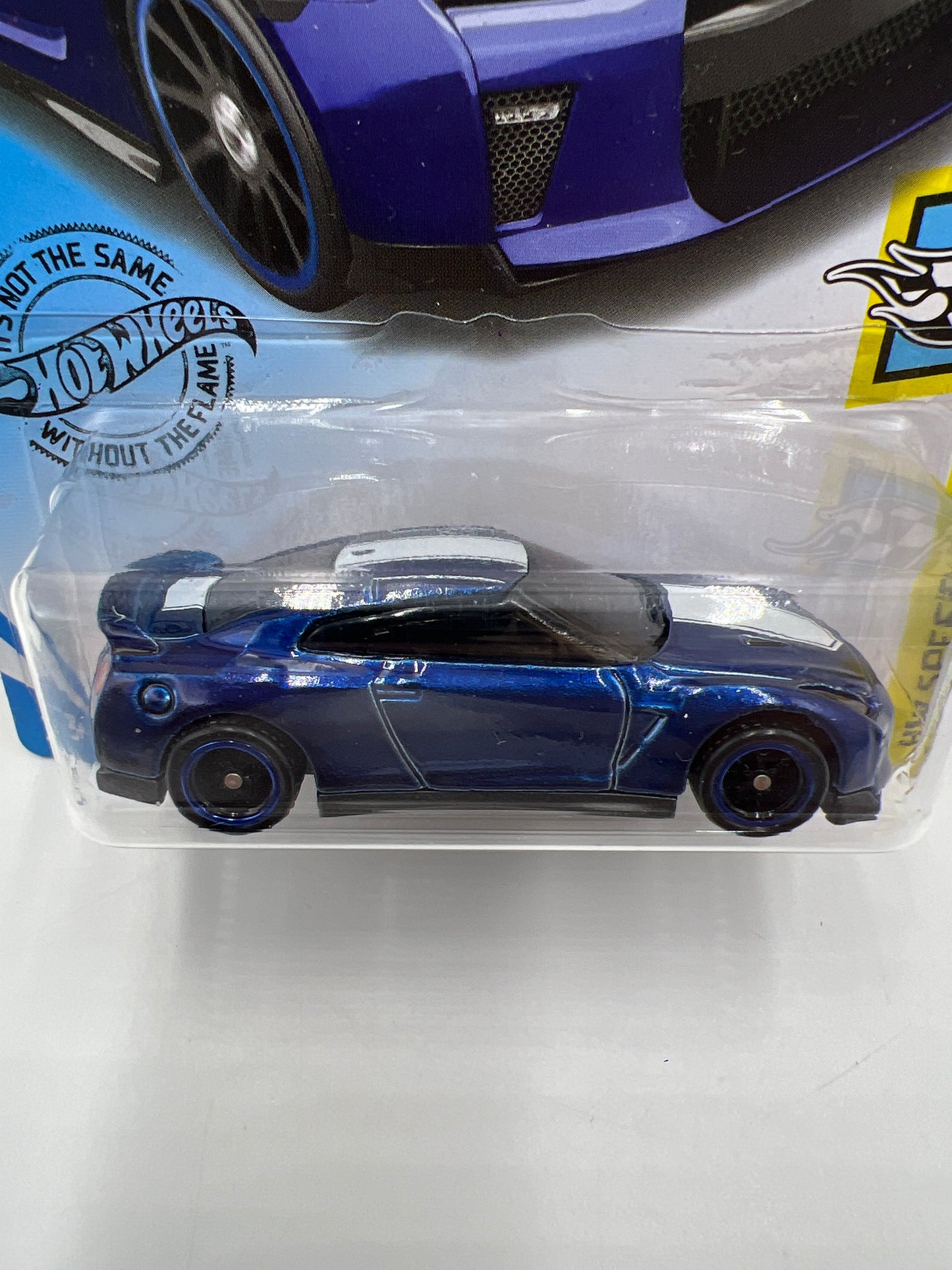 2020 Hot Wheels #137 Super Treasure Hunt 17 Nissan GT-R (R35) W/Protector