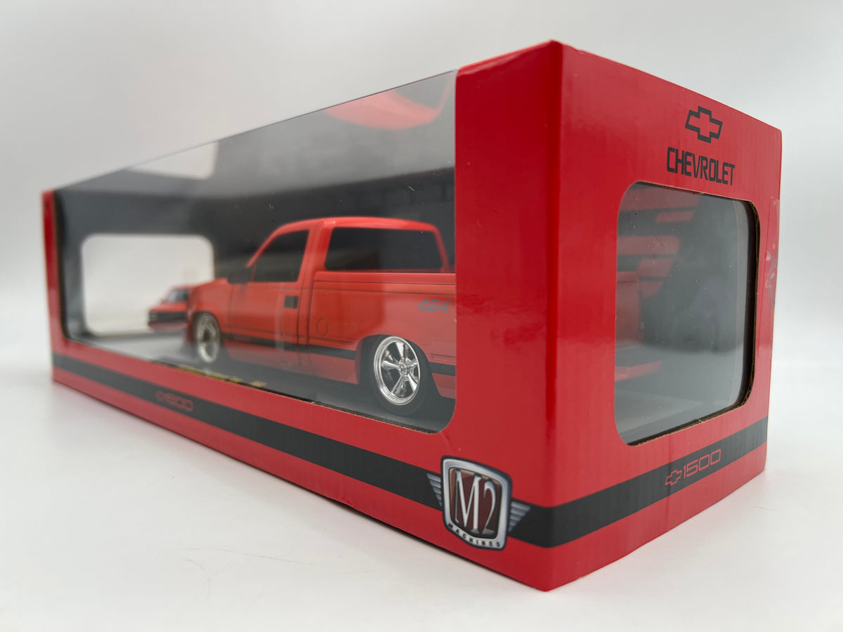 2026 M2 Machines R02 1/24 & 1/64 2 Pack 1992 Chevrolet C1500 SS 454 Red