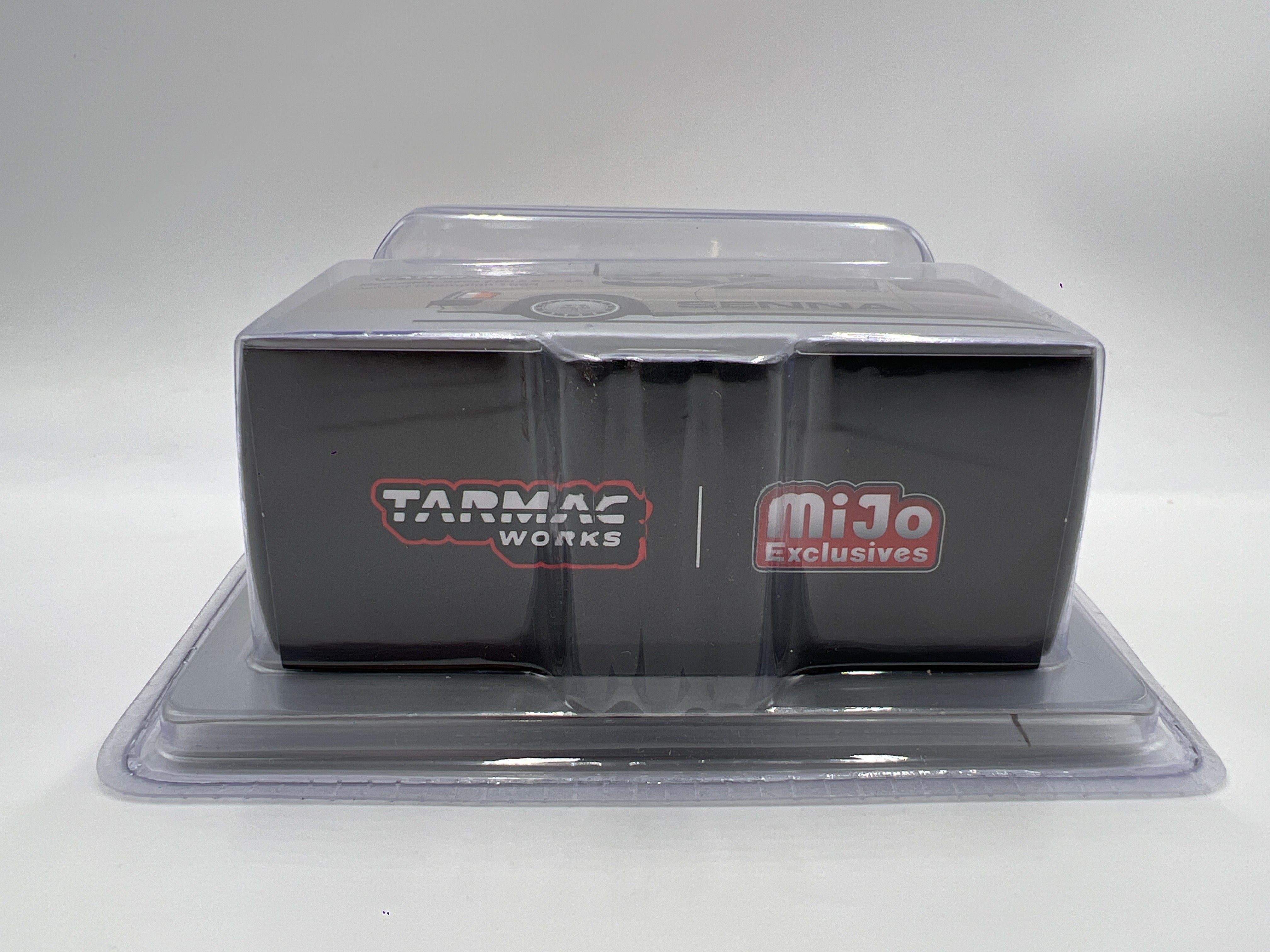 Tarmac Works Mijo Exclusives CHASE Mercedes-Benz 190 E 2.3-16