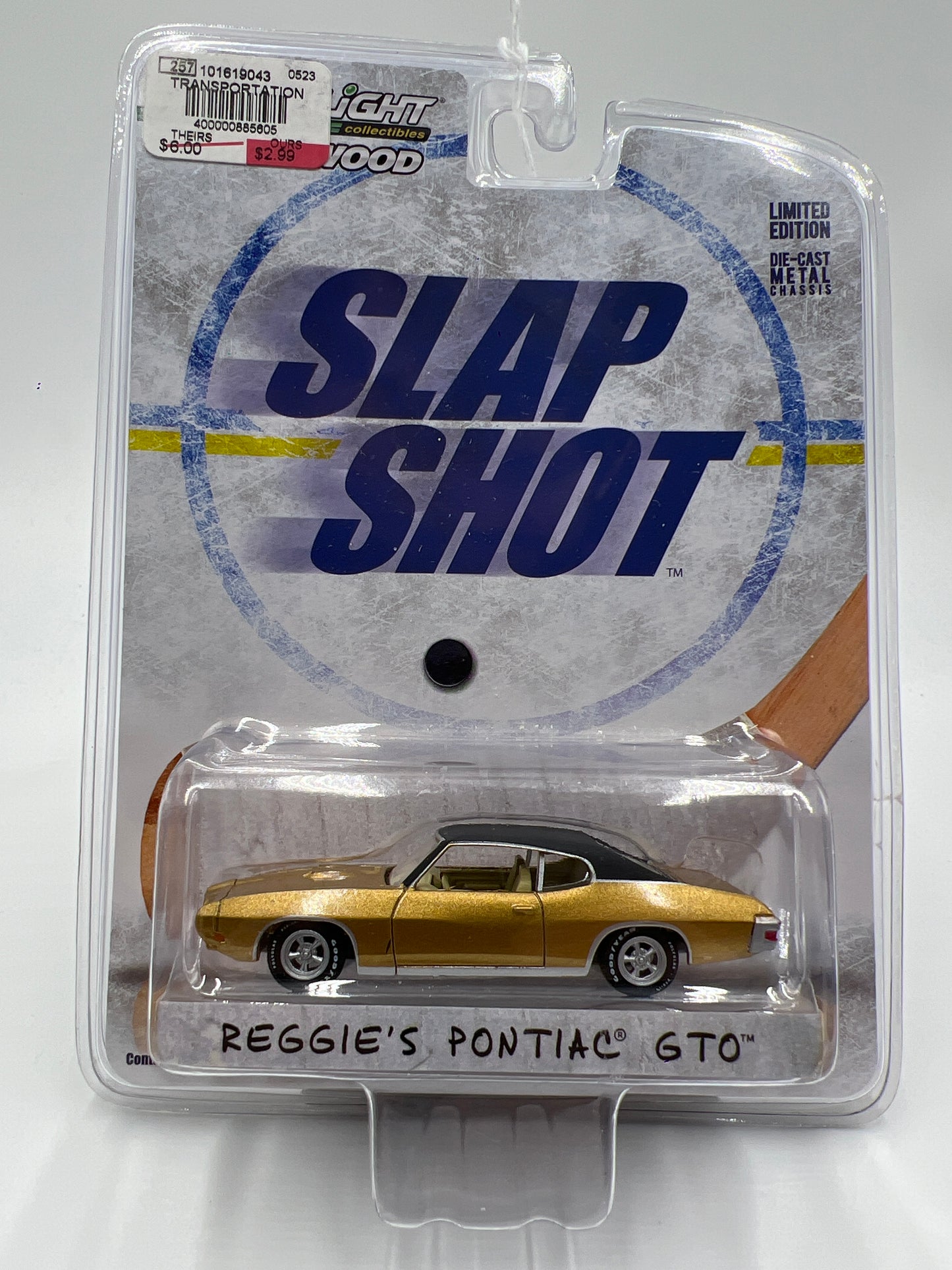 Greenlight Hollywood Series 2 Slap Shot Reggies Pontiac GTO Gold