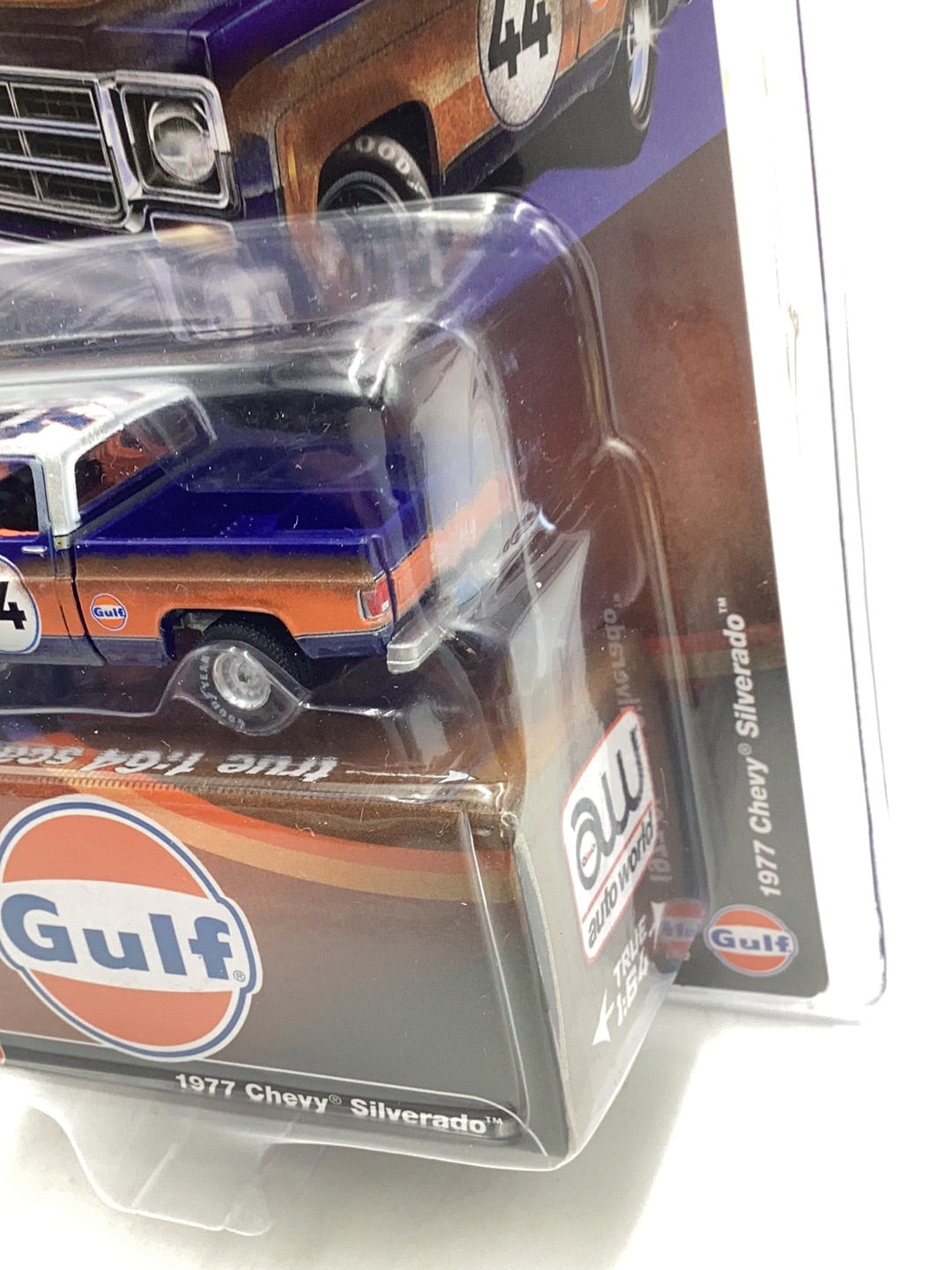 Auto world mijo exclusive 1977 Chevy Silverado Gulf 1 of 4800 182A