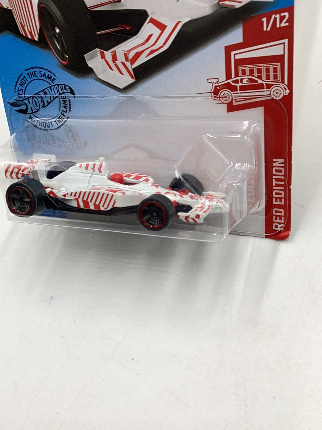 2020 Hot wheels Red edition #25 Indy 500 Oval 150i