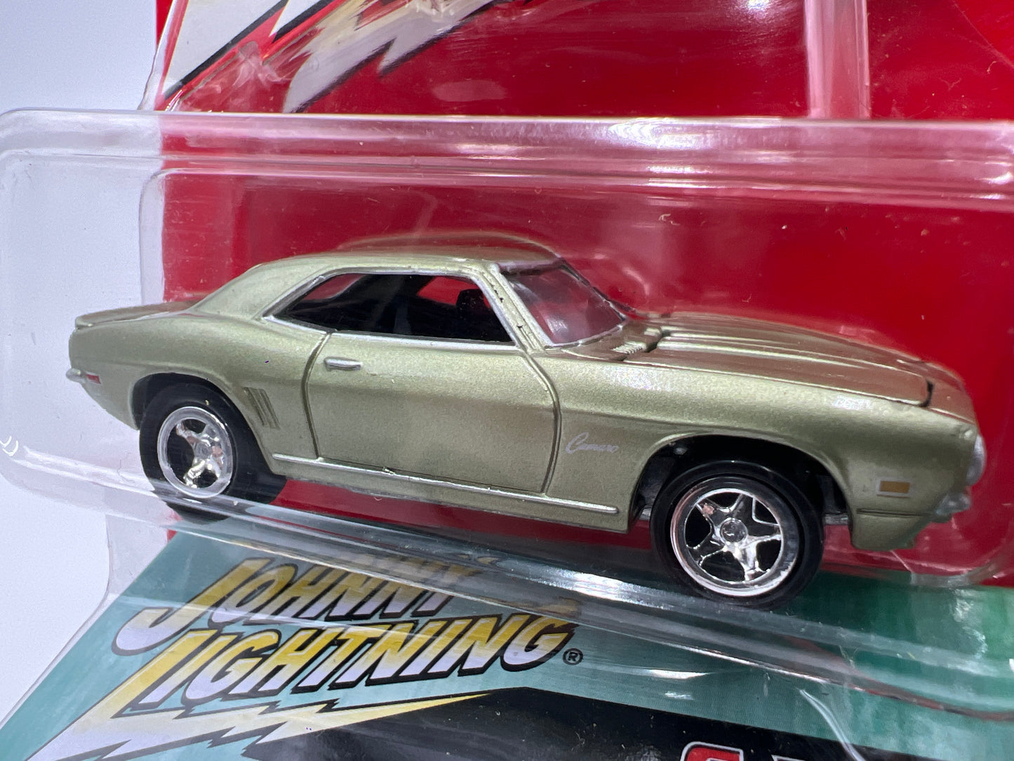 Johnny Lightning Pro Collector Series W/Storage Tin #33 1969 Copo Camaro Green 227E