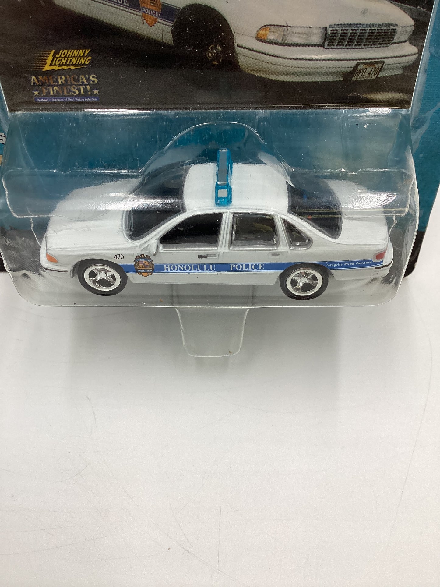 JOHNNY LIGHTNING Americas Finest Honolulu Police Dept Chevy Caprice White