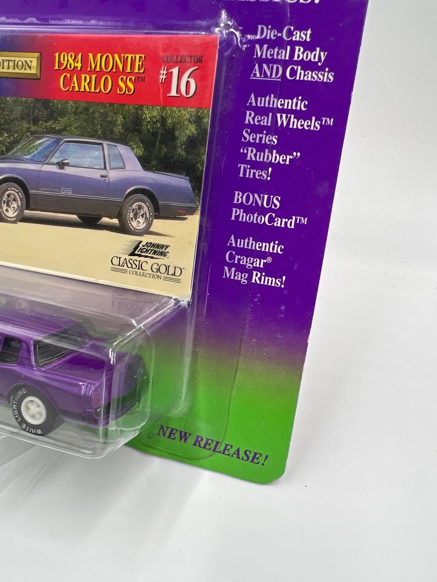 Johnny Lightning White Lightning Chase Classic Gold Collection #16 1984 Monte Carlo SS Purple