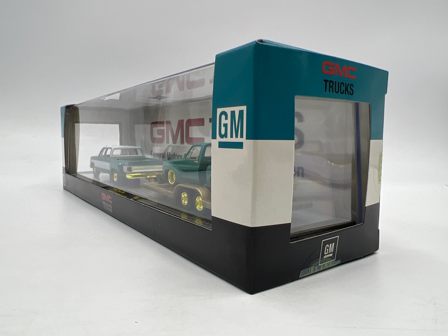 M2 Machines Auto Haulers CHASE 1973 GMC Sierra 3500 & 1976 GMC Sierra Grande 15  R88