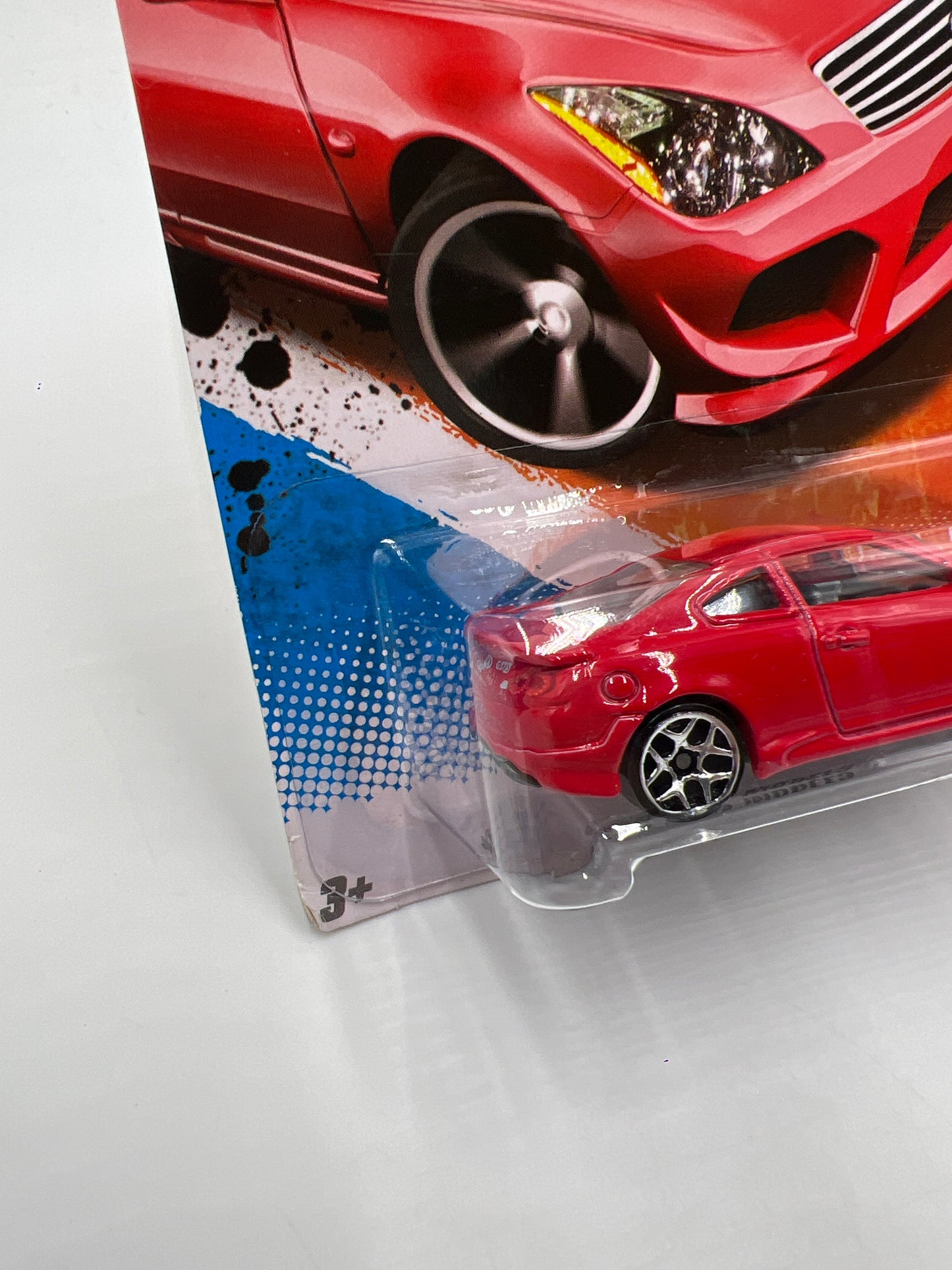 2010 Hot Wheels New Models #32 10 Infiniti G37 Red W/Protector
