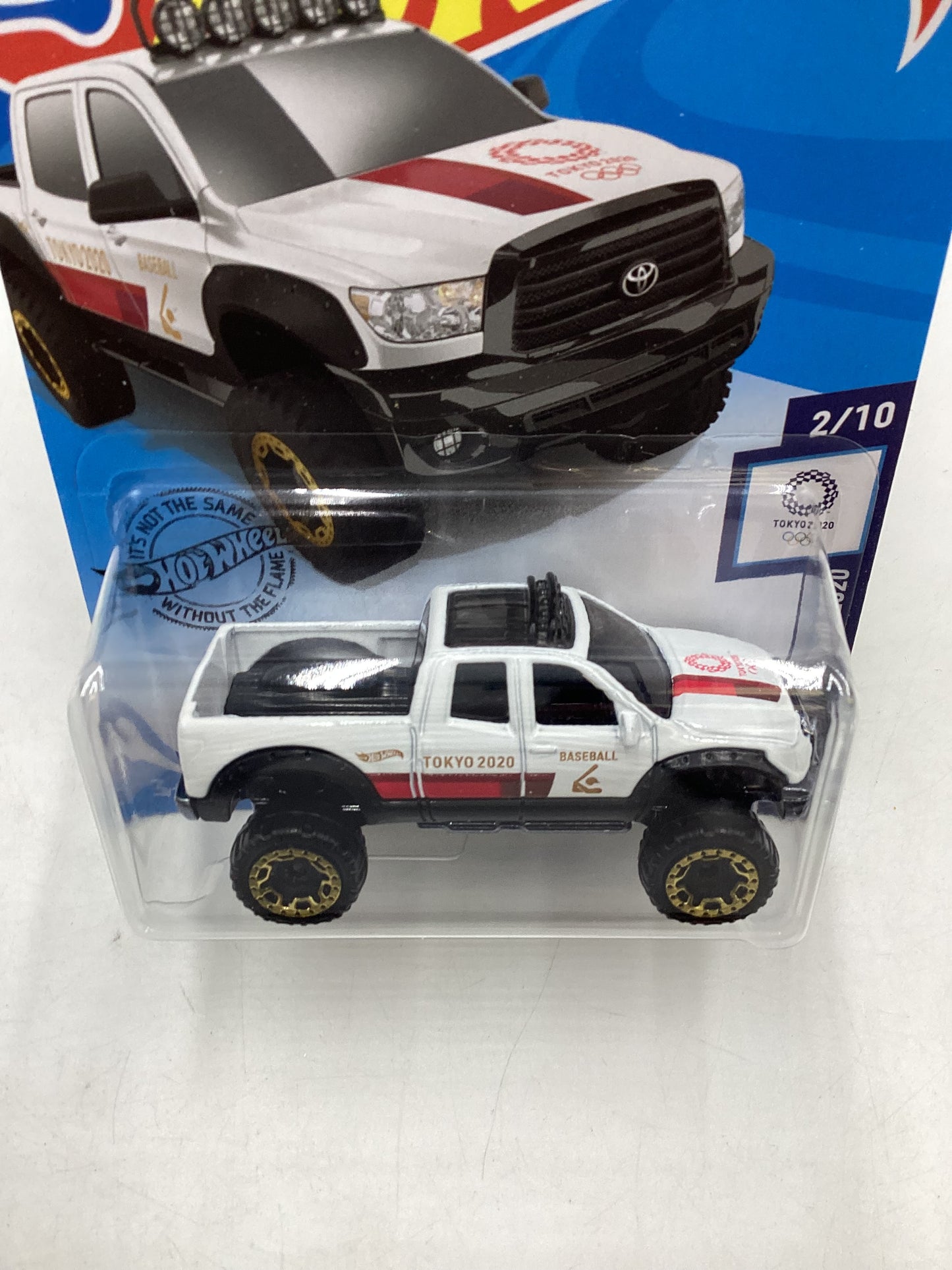 2020 Hot Wheels #183 White 10 Toyota Tundra 95C