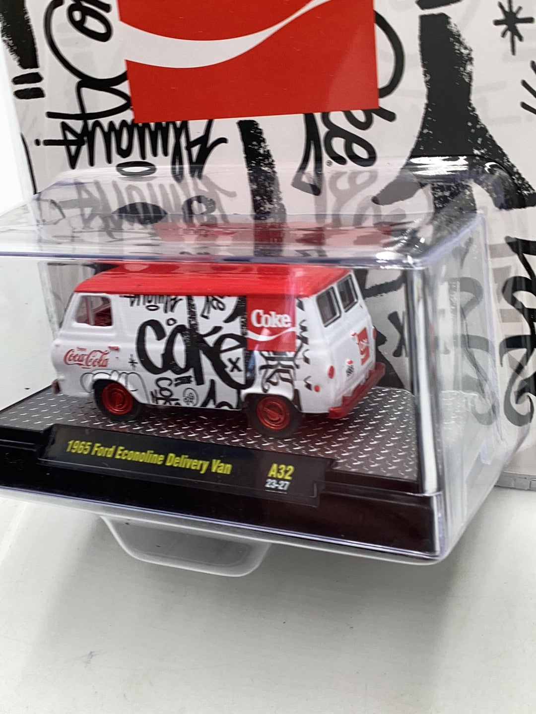 M2 Coca Cola Chase 1/750 1965 Ford Econoline Delivery Van A32