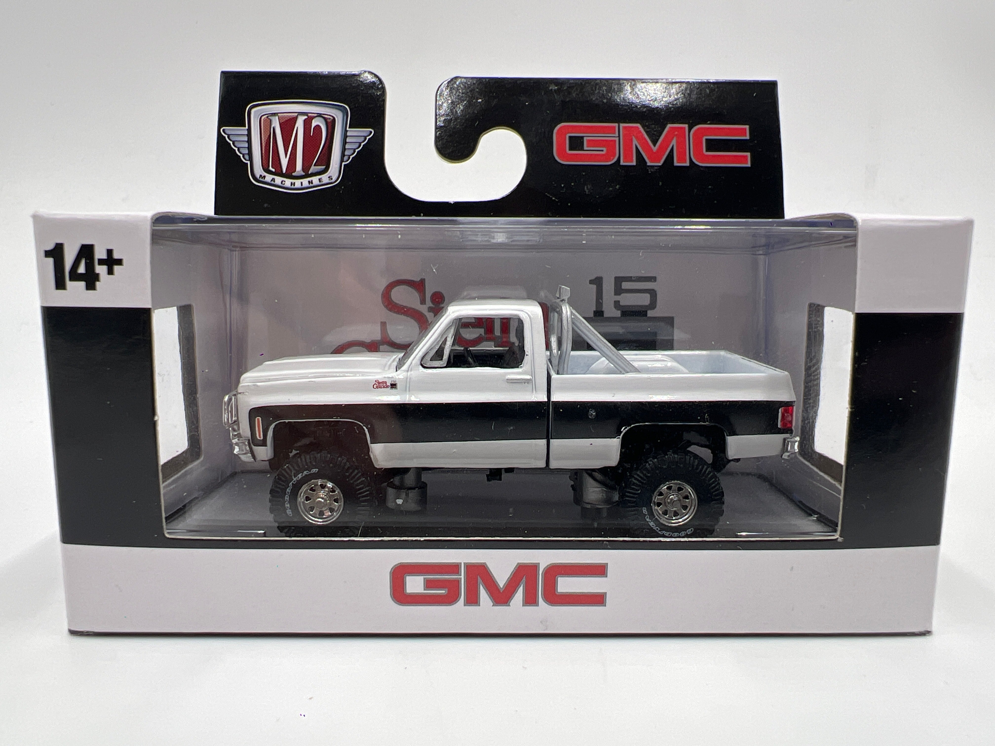 M2 Machines 1976 GMC Sierra Grande 15 4x4 White R93 – carolinasdiecast