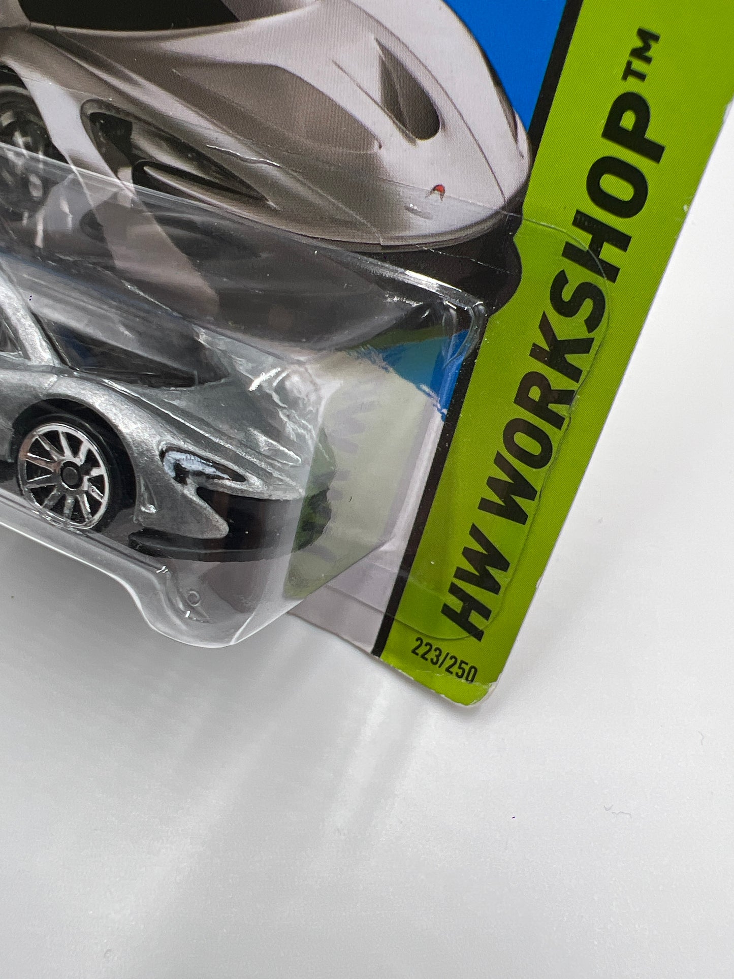 2015 Hot Wheels Workshop #223 McLaren P1 Silver Short Card 103A