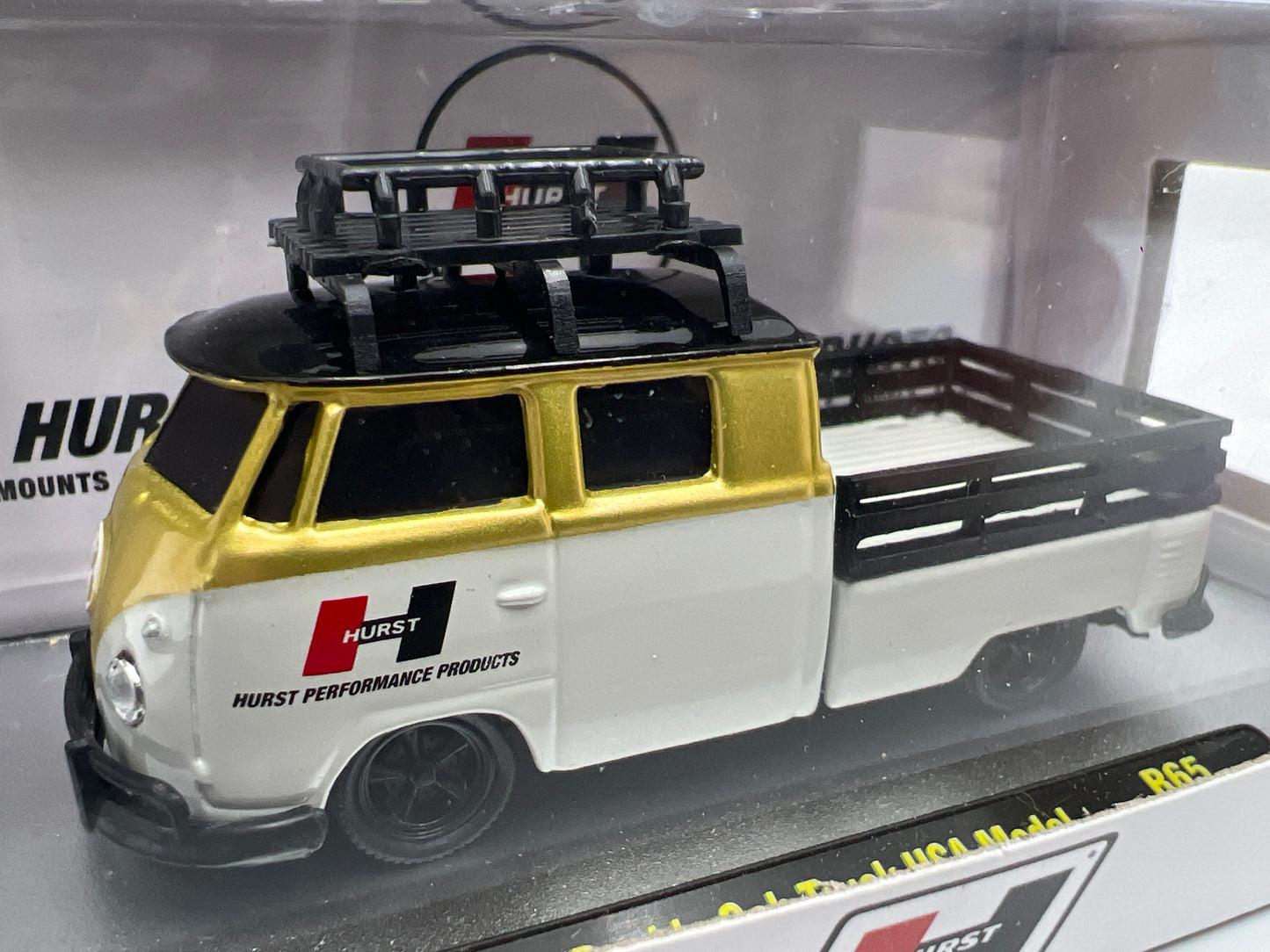 M2 Machines R65 Hurst 1961 VW Double Cab Truck USA Model