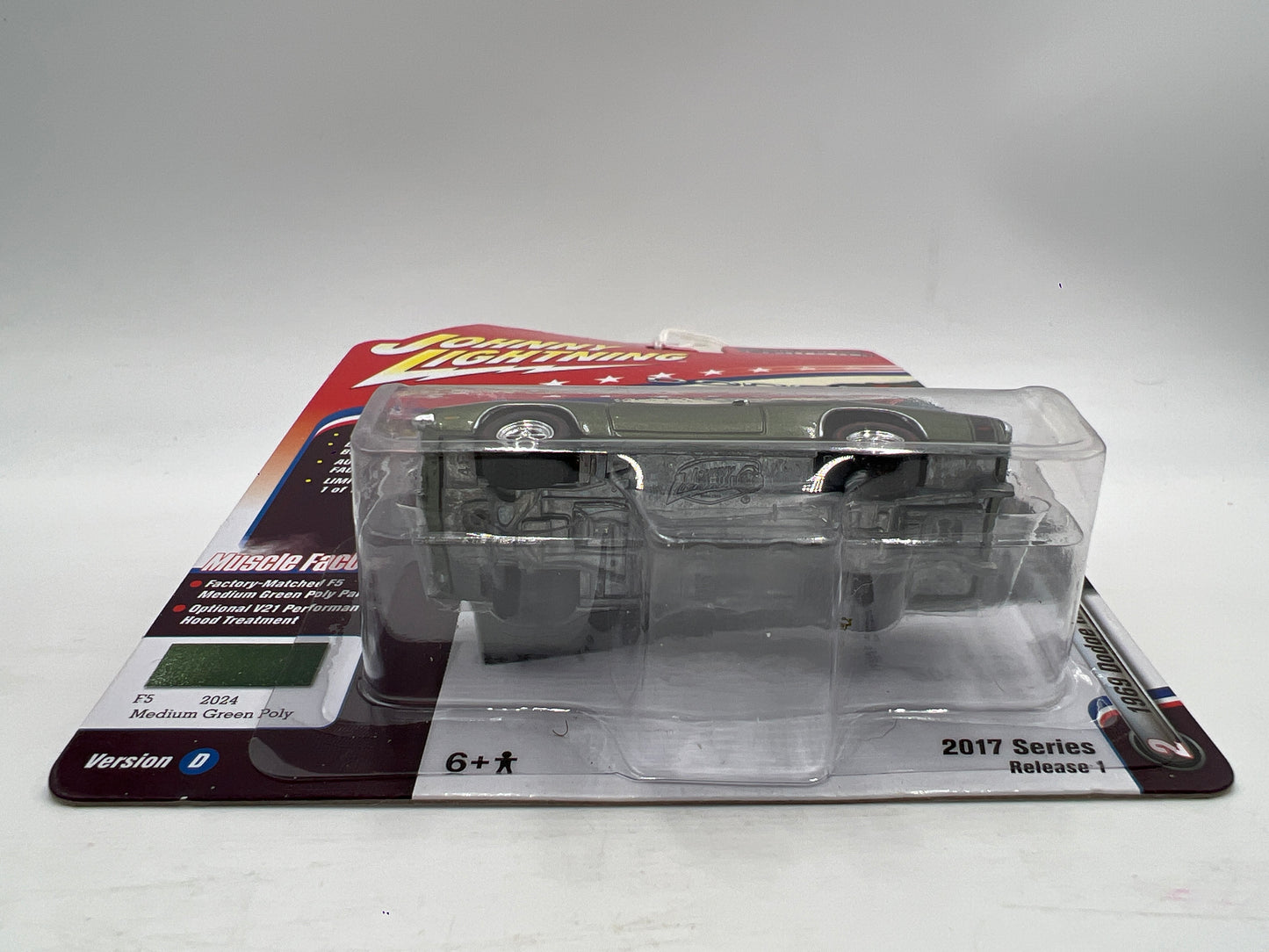 Johnny Lightning Muscle Cars USA 2017 Series Release 1 Version D #2 1969 Dodge Charger R/T Green 228C
