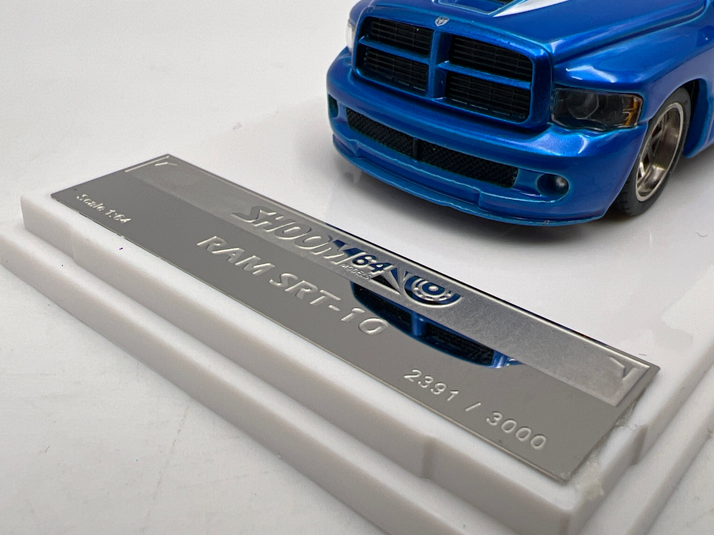 Shoom 64 Models 1:64 MiJo Exclusives x/3000 Dodge Ram SRT-10 Blue W/Accessories