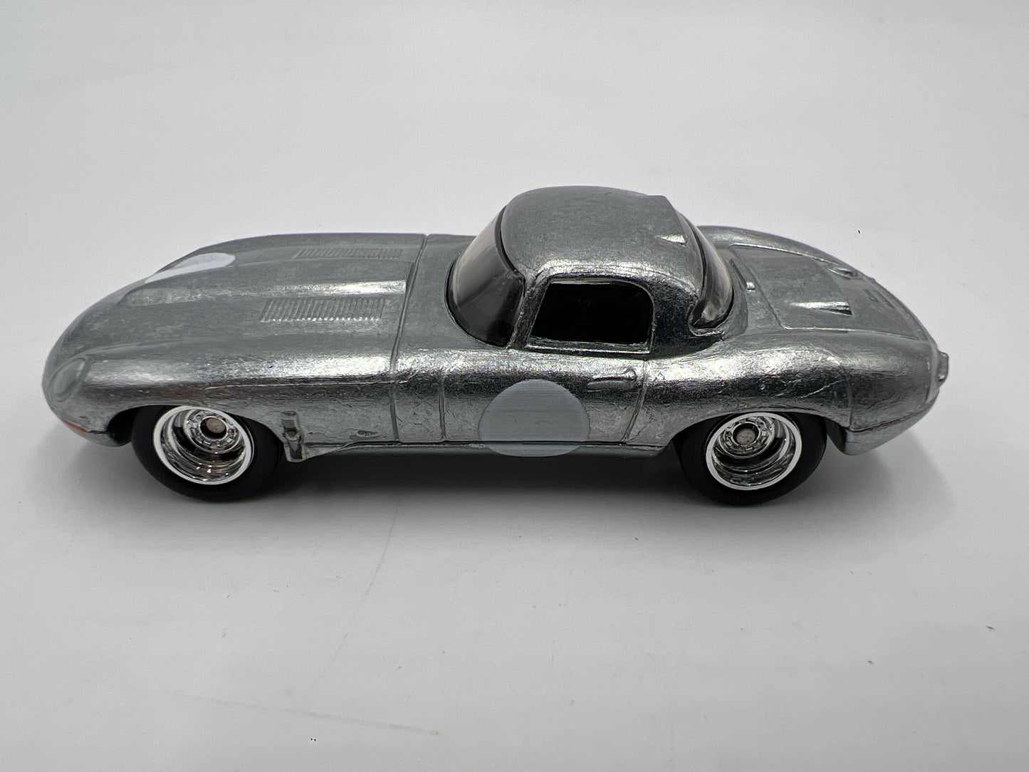 Hot Wheels Diorama Premium Jaguar Lightweight E-Type Silver Loose