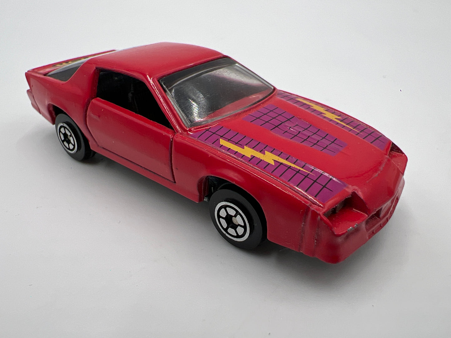 Yatming 1/64 1986 No. 1086 Mask 83 Camaro Red Loose