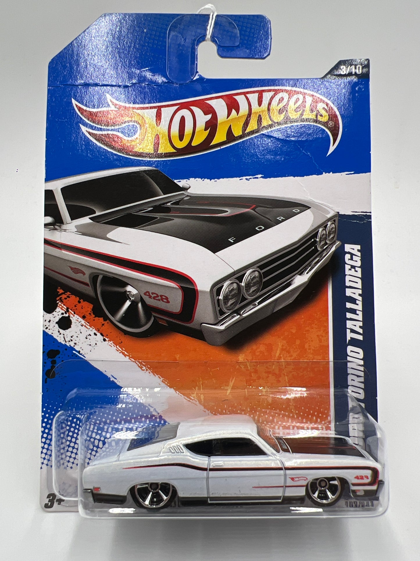 2011 Hot Wheels Muscle Mania #103 69 Ford Torino Talladega White Bad Card 24F