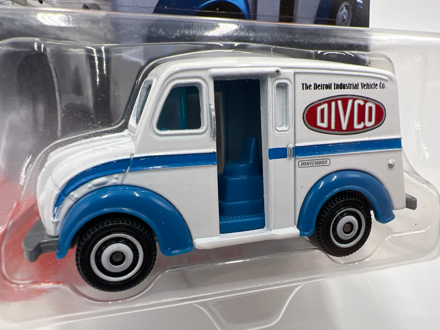 Matchbox Moving Parts Divco Milk Truck White 166J