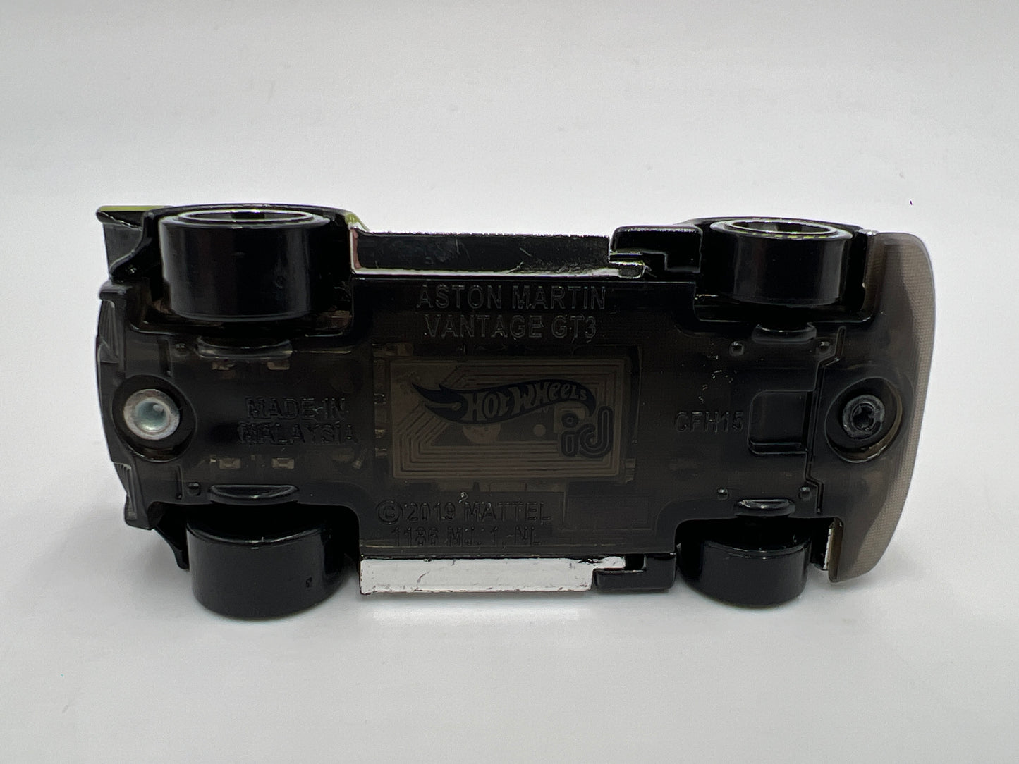 Hot Wheels iD World Race Series 2 #3 Aston Martin Vantage GT3 Black