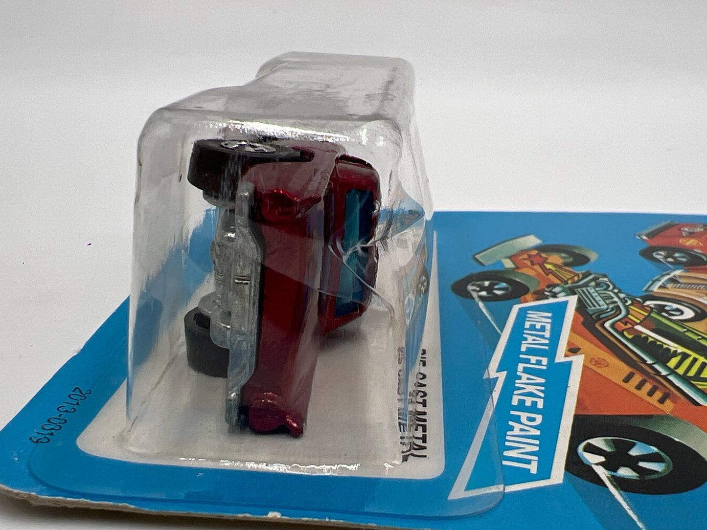 Hot Wheels Original 1982 #2013 57 T-Bird Red Unpunched W/Protector Blister Not Perfect