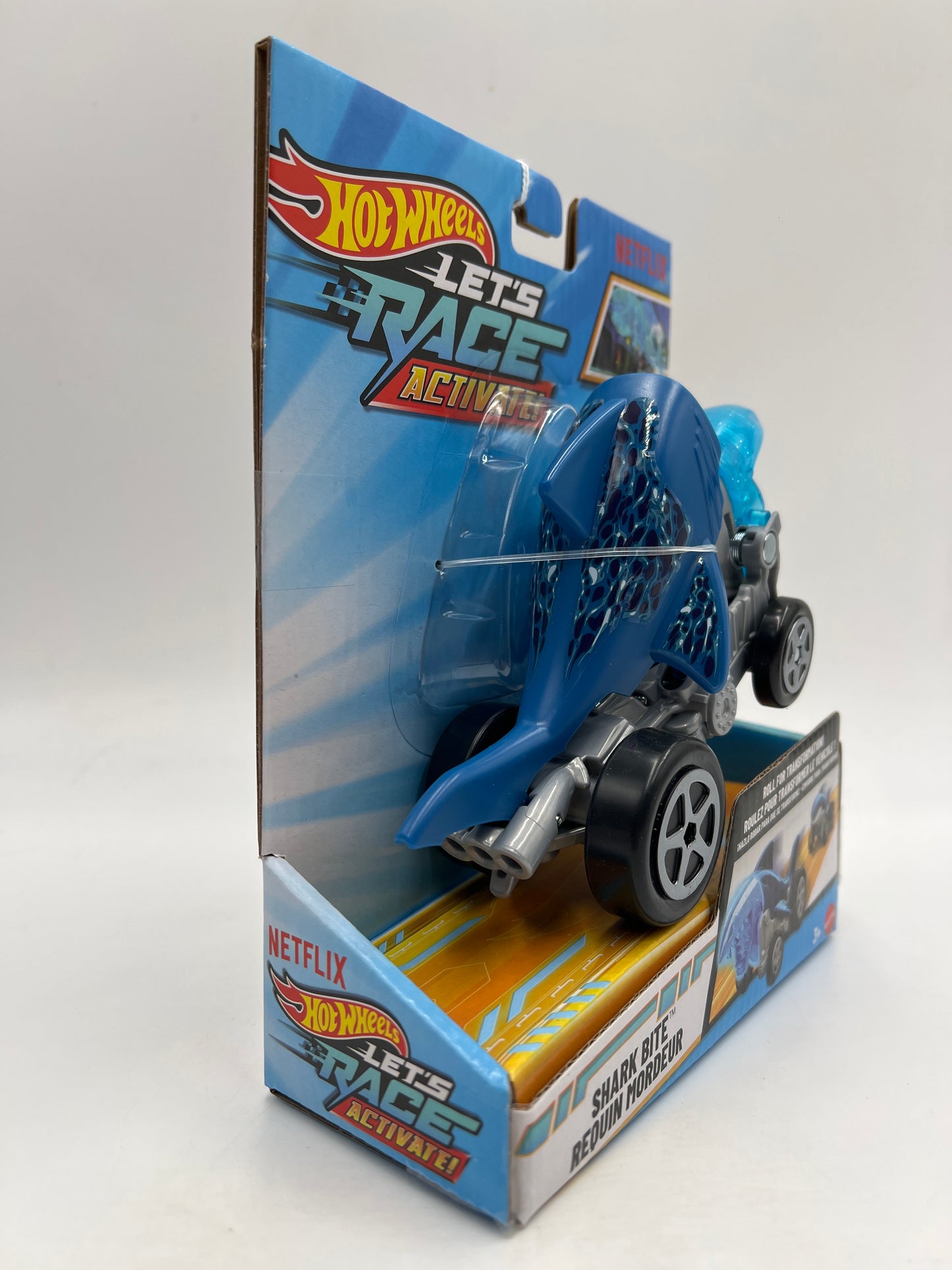 Hot Wheels 1/32 Scale Lets Race Activate Shark Bite Blue