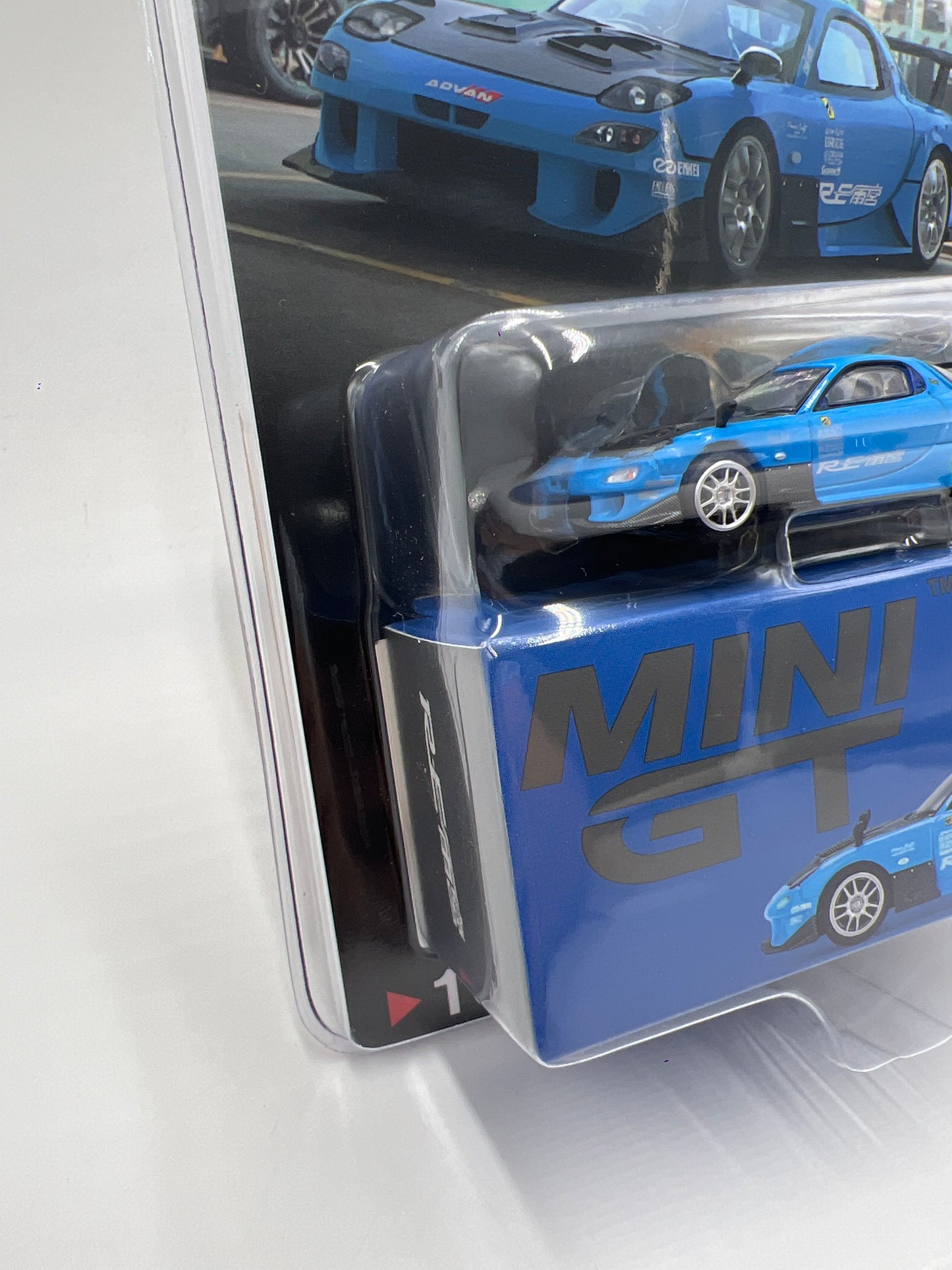 Mini GT #1046 Mazda RX-7 RE-Amemiya 20B NA 3ROTOR-7 Blue