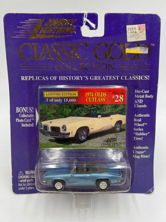 Johnny Lightning Classic Gold Collection #28 1974 Olds Cutlass Blue 219C