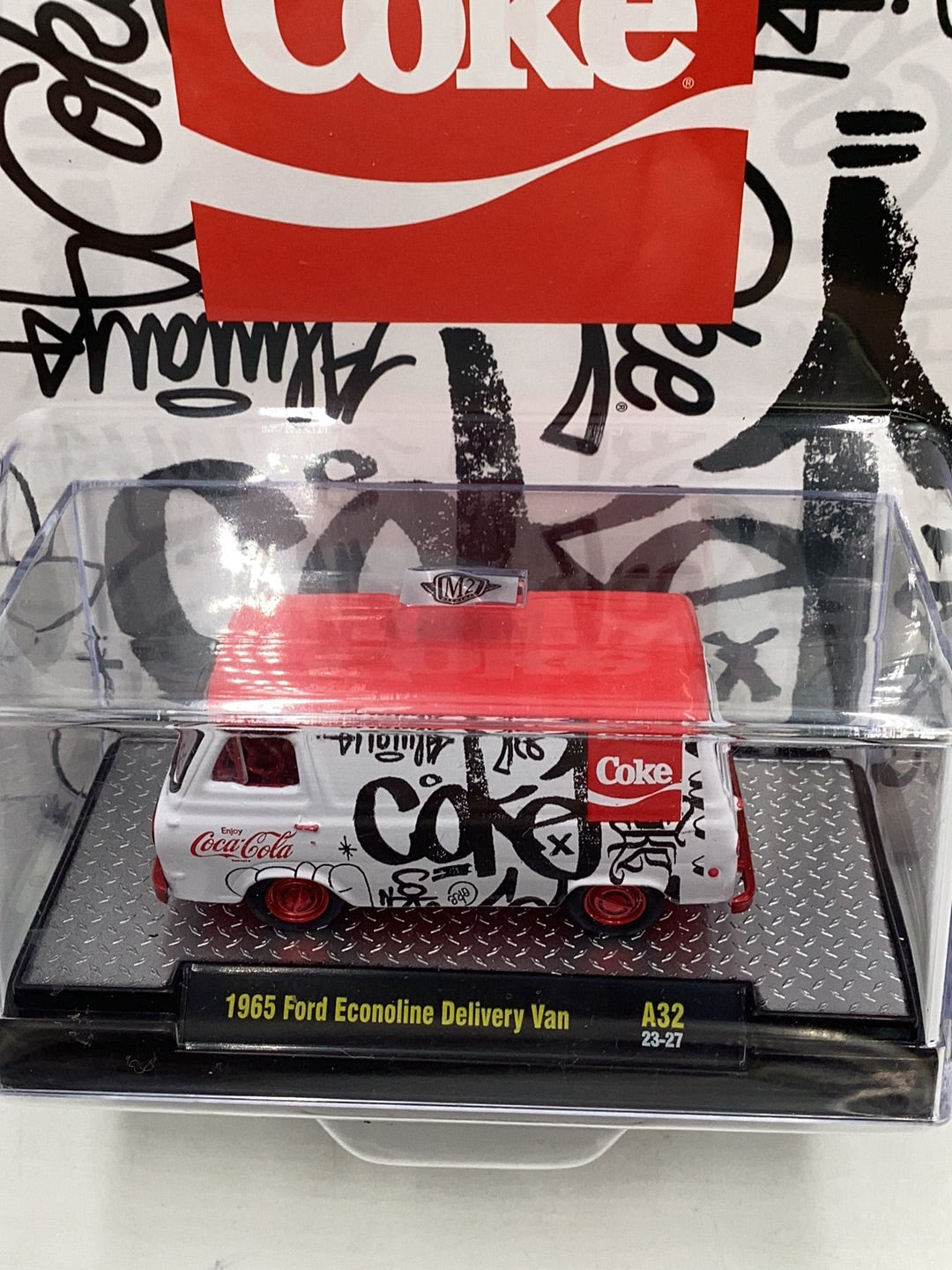 M2 Coca Cola Chase 1/750 1965 Ford Econoline Delivery Van A32