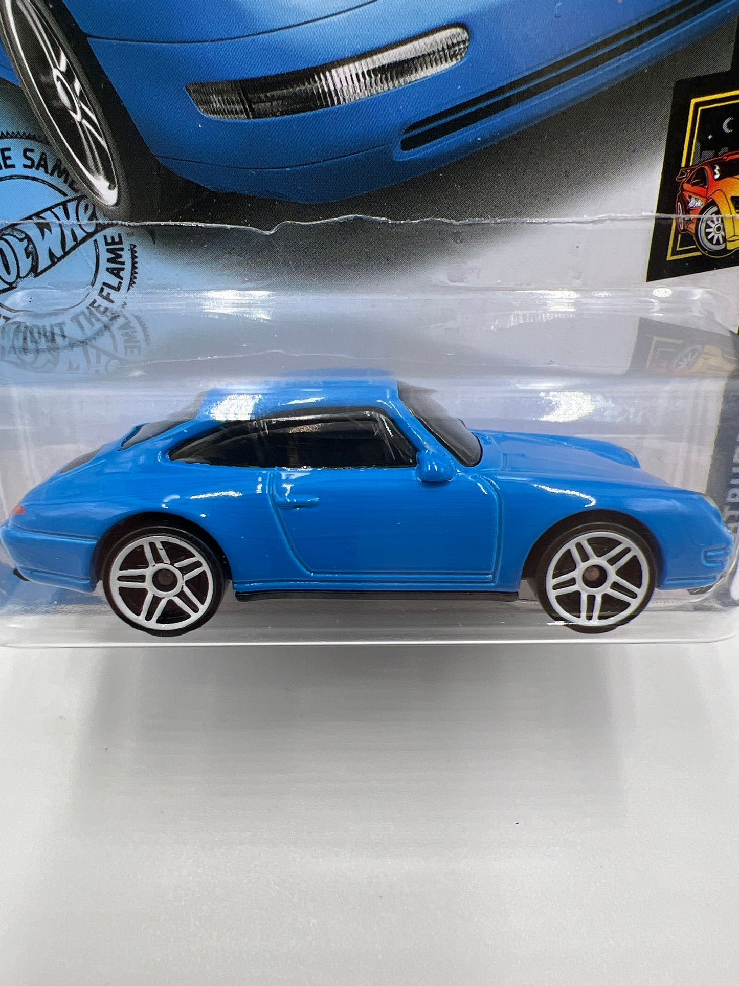 2019 Hot Wheels Month Card Nightburnerz #155 96 Porsche Carrera Blue 100C