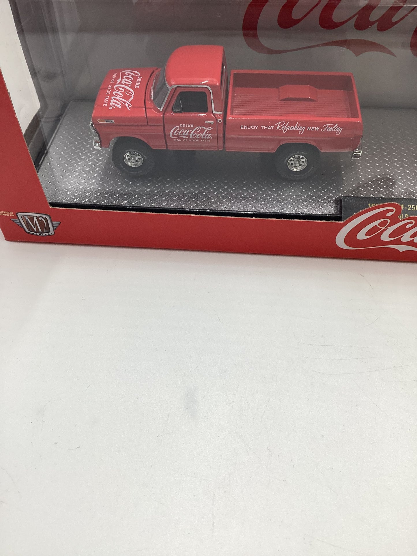 M2 Machines Auto Haulers Coca Cola 1972 Ford F-250 & 1966 Ford Bronco TW11