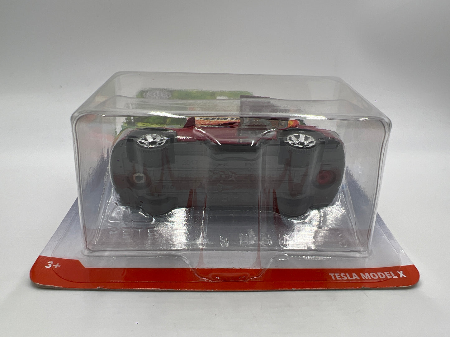 Matchbox Moving Parts MBX Road Trip Tesla Model X Red W/Protector