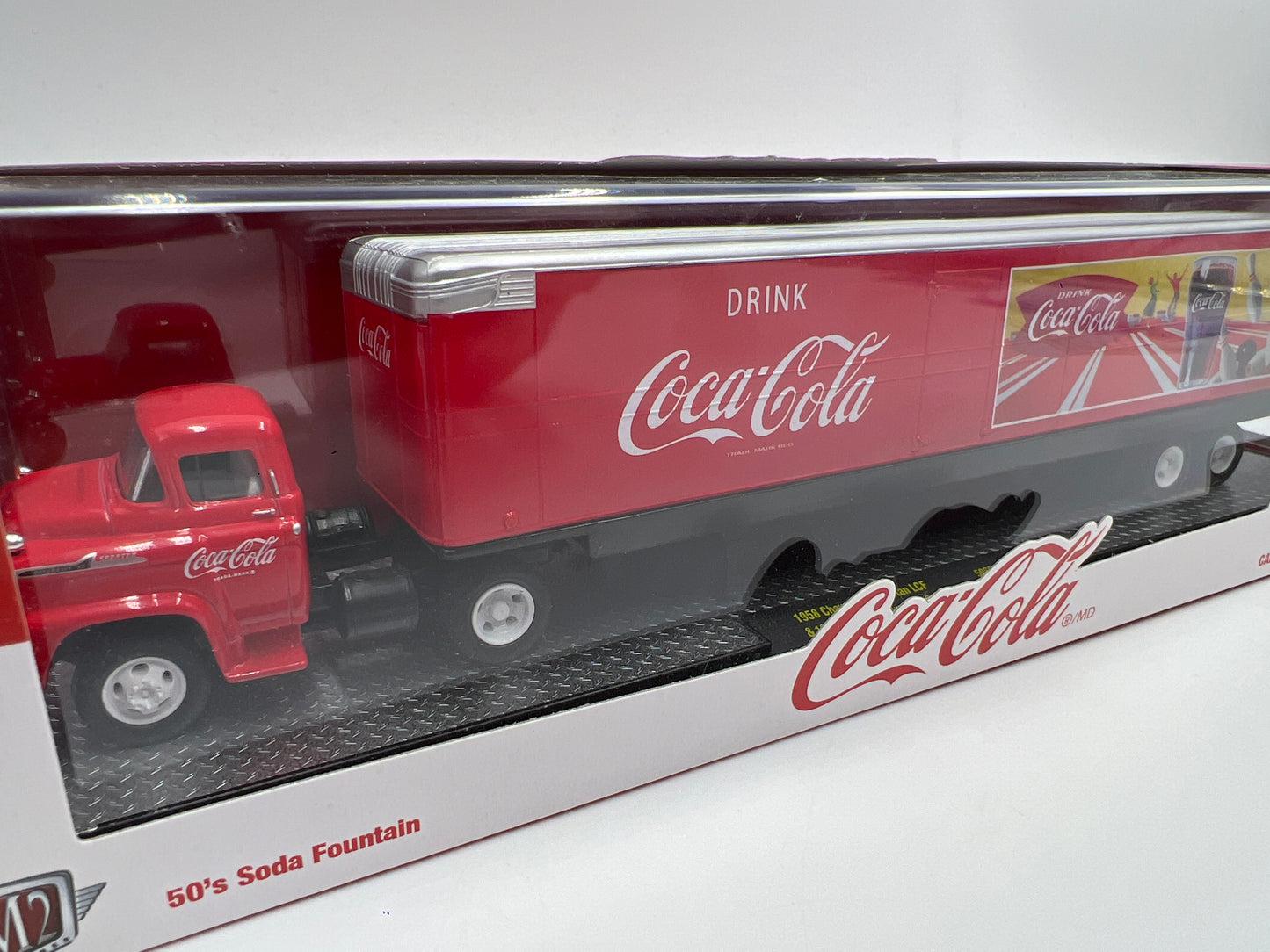 M2 Machines Auto Haulers Coca Cola 1958 Chevrolet Spartan LCF & 1958 Chevrolet Apache Stepside 50S01