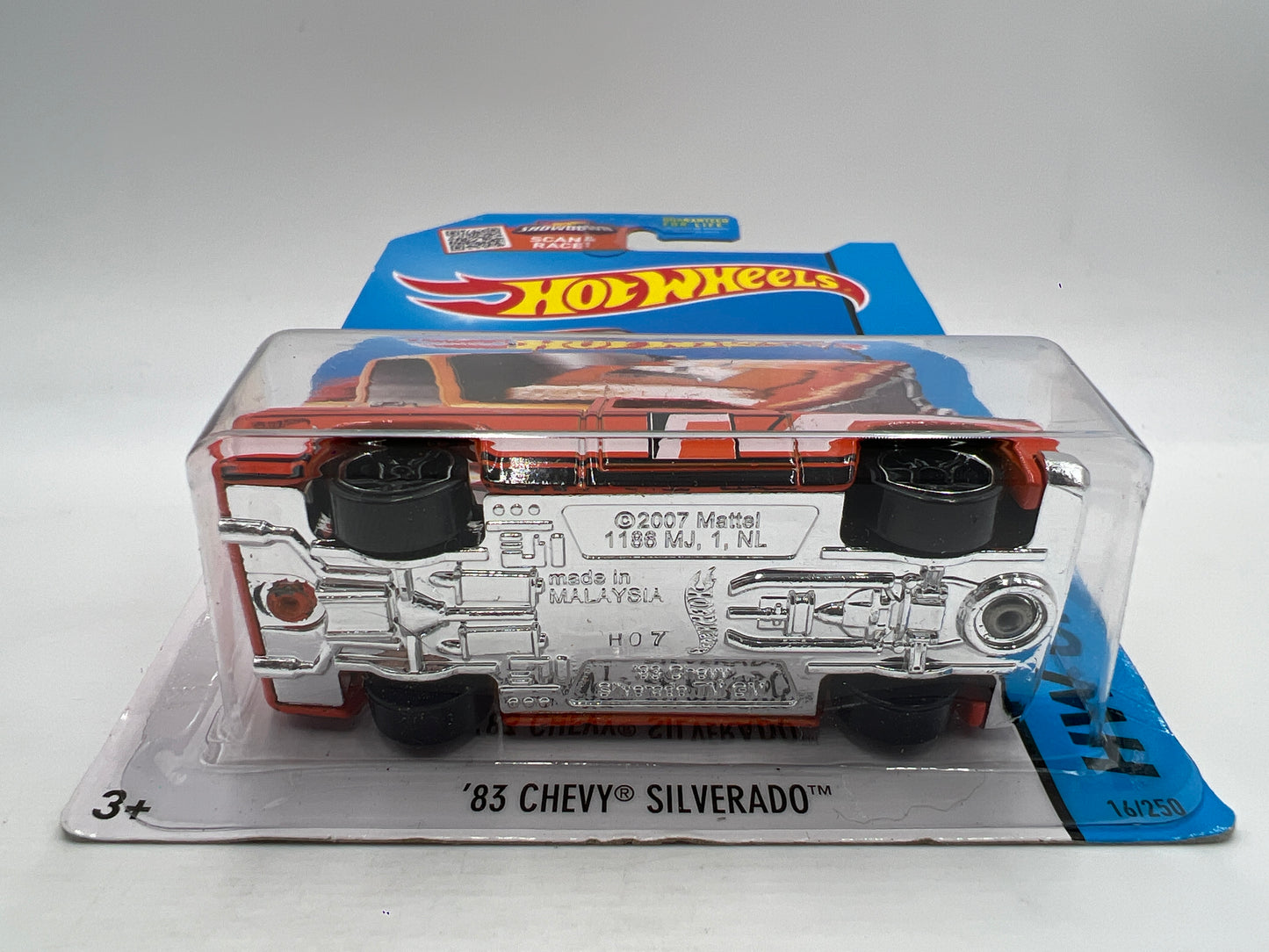 2015 Hot Wheels City #16 83 Chevy Silverado Fram Orange W/Protector 1
