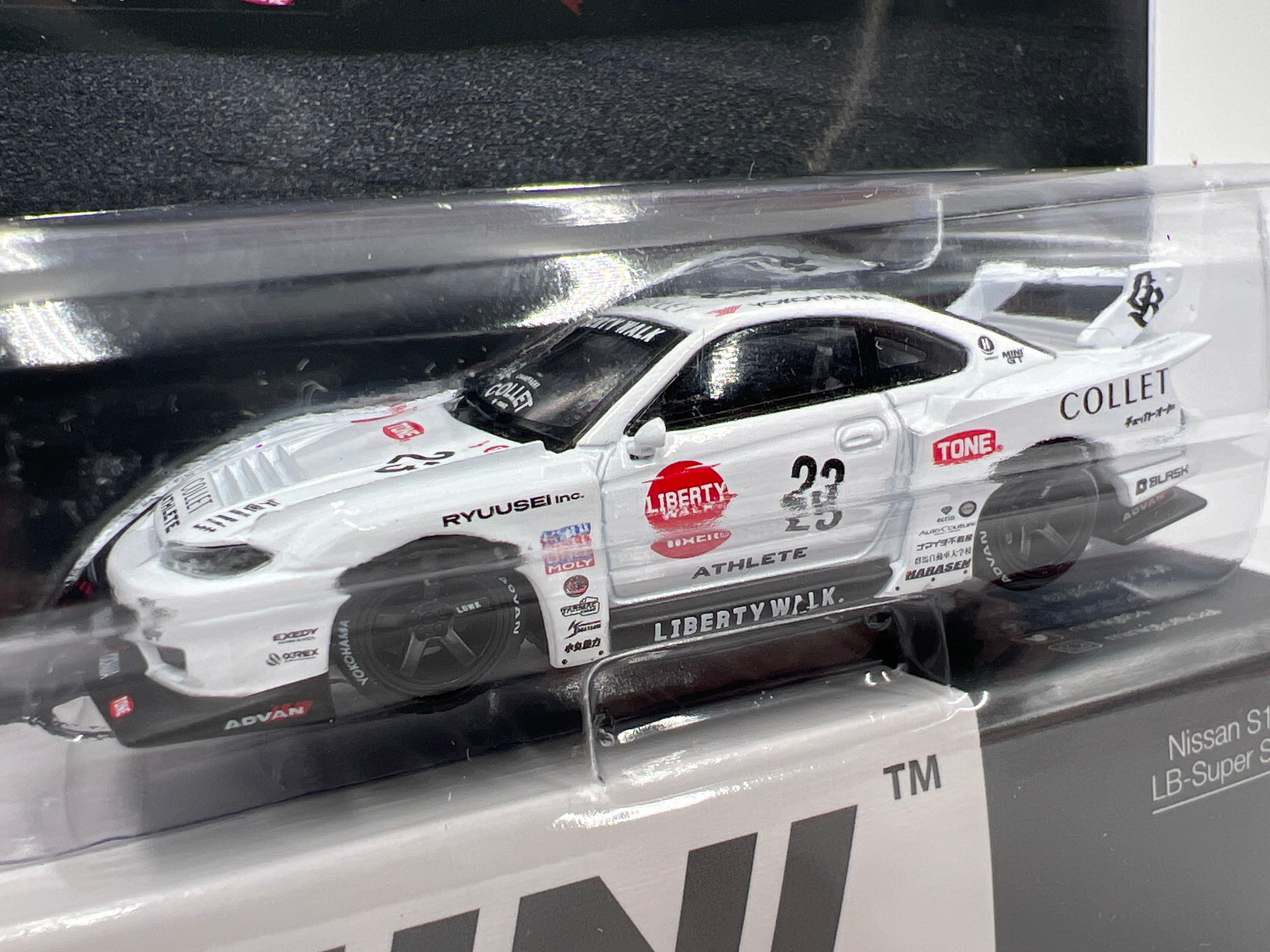Mini GT #1054 Nissan S15 Silvia LB-Super Silhouette Athlete White