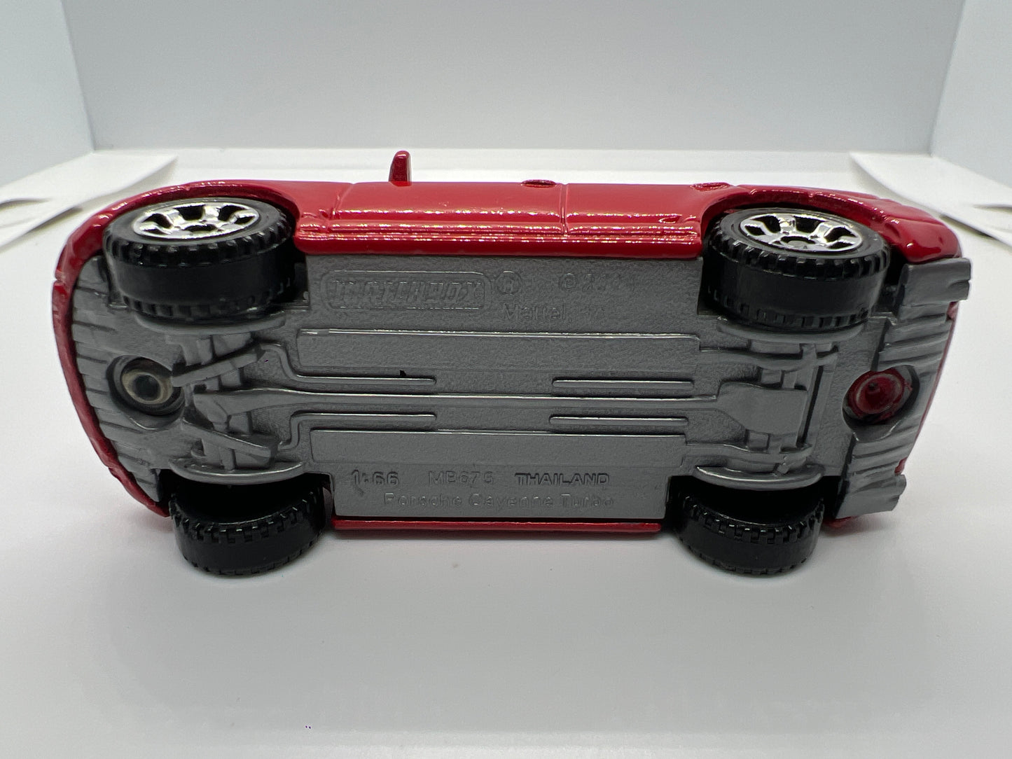 Matchbox 1/64 Porsche Cayenne Turbo Red Loose