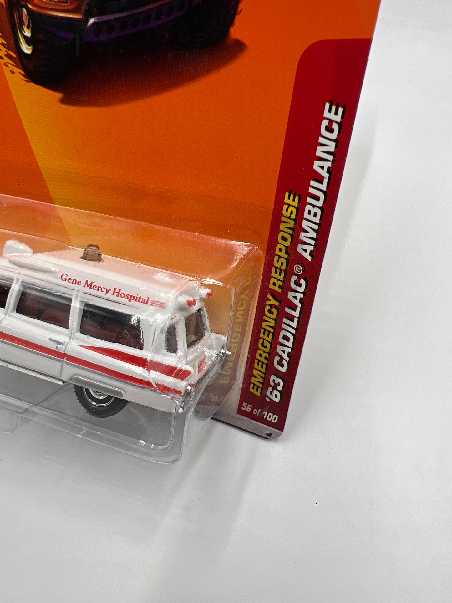 Matchbox Emergency Response #56 63 Cadillac Ambulance White 216J