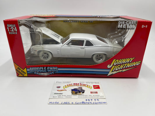 Johnny Lightning 1:24 Scale White Lightning Muscle Cars Chase 1969 Chevy Nova SS White VHTF