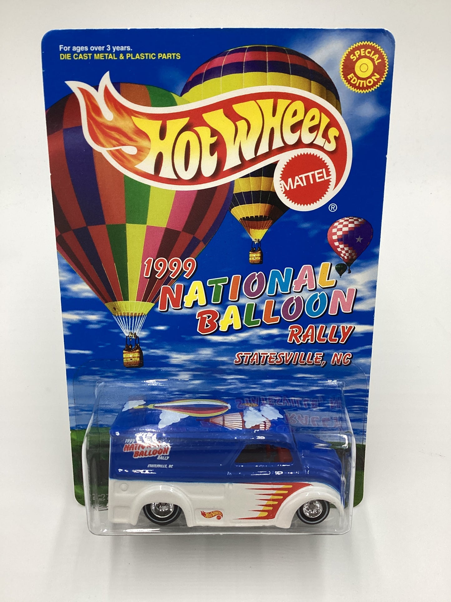1999 Hot Wheels National Ballon Rally NC Dairy Delivery White/Blue W/Protector SR