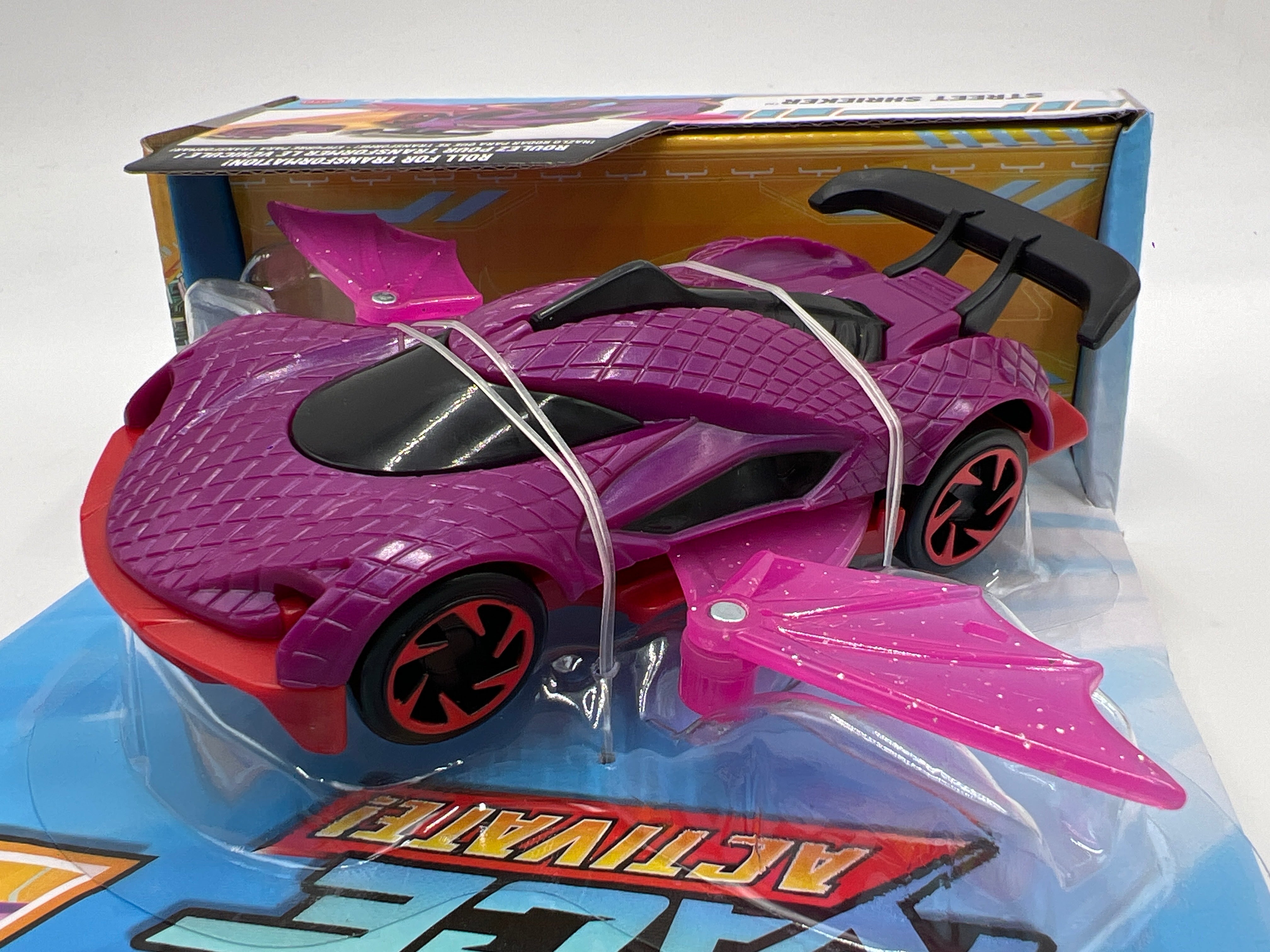 Hot Wheels 1/32 Scale Lets Race Activate Street Shrieker Purple