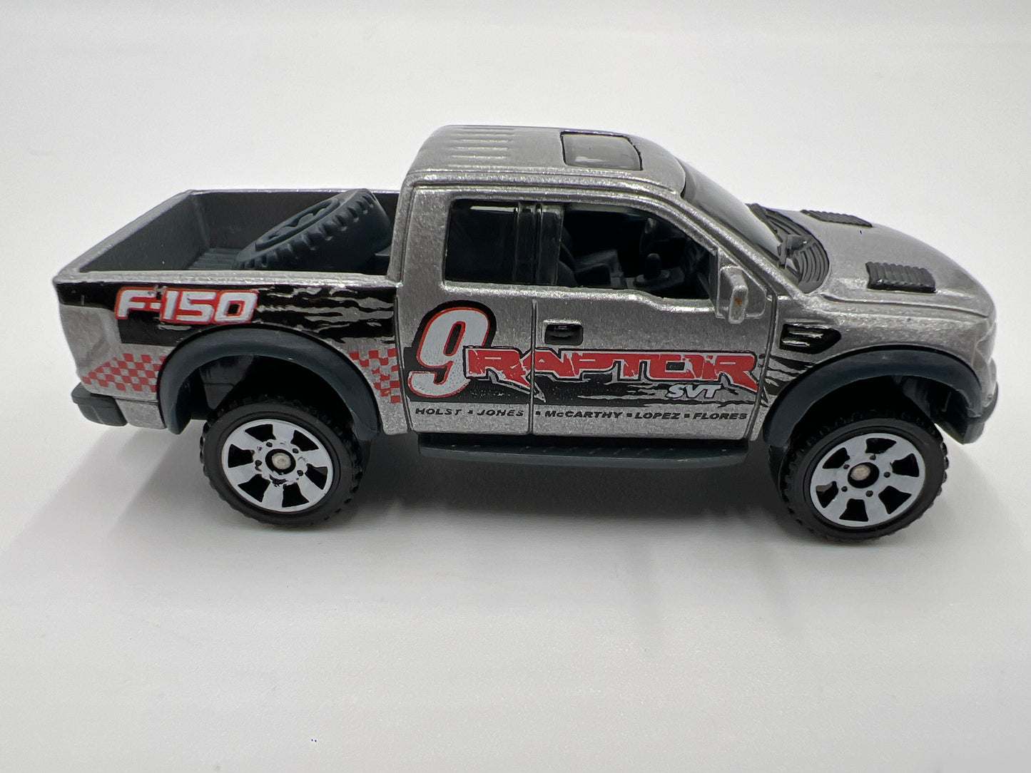 Matchbox 1/64 2010 Ford F-150 SVT Raptor Silver Loose