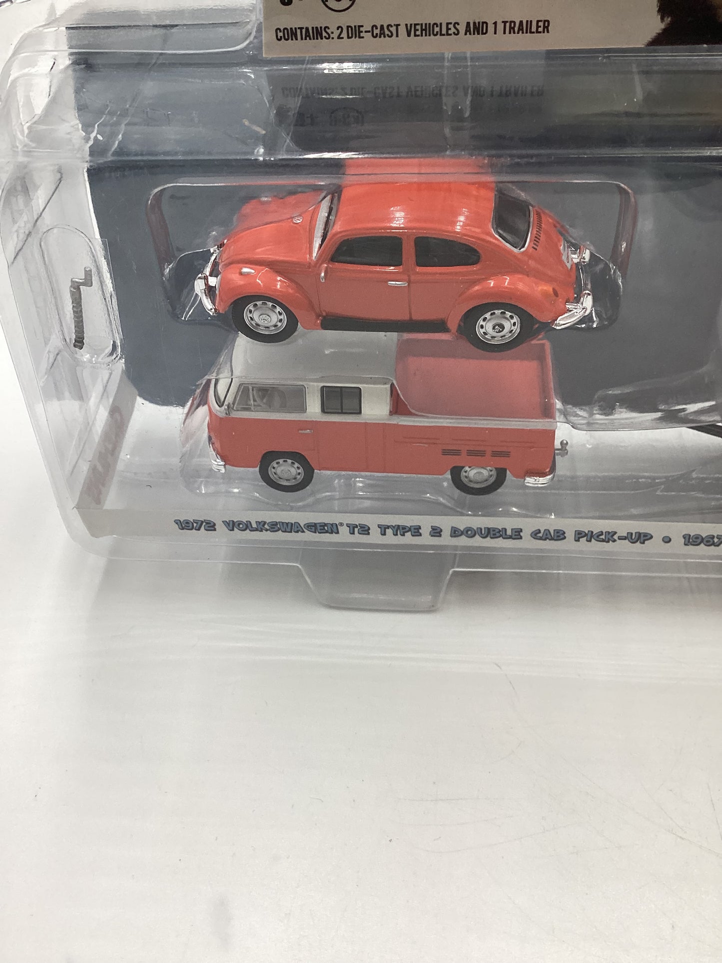 Greenlight Hollywood Hitch and Tow Gremlins 1972 Volkswagen T2 Type 2 Double Cab Pick Up 1967 Volkswagen Beetle Orange Blister Damage