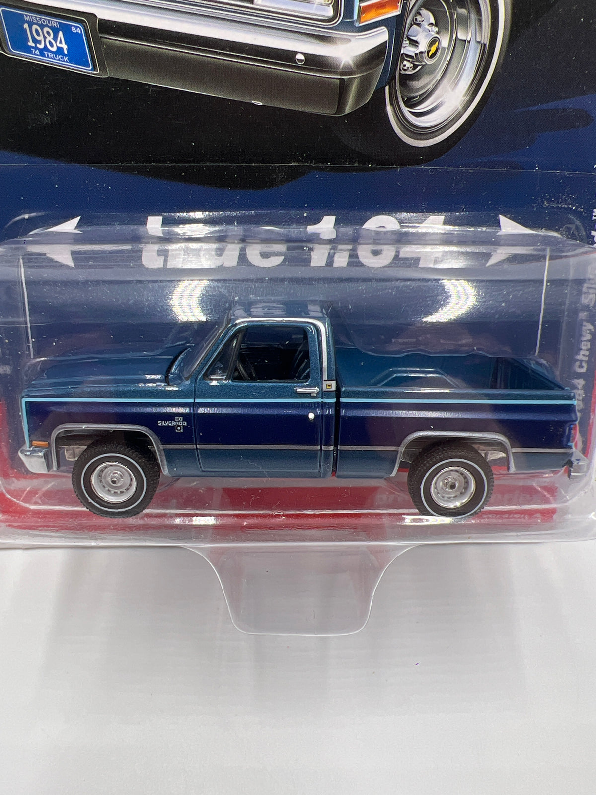 Auto World Muscle Trucks Release 4 Version A 1984 Chevy Silverado 10 Fleetside Blue