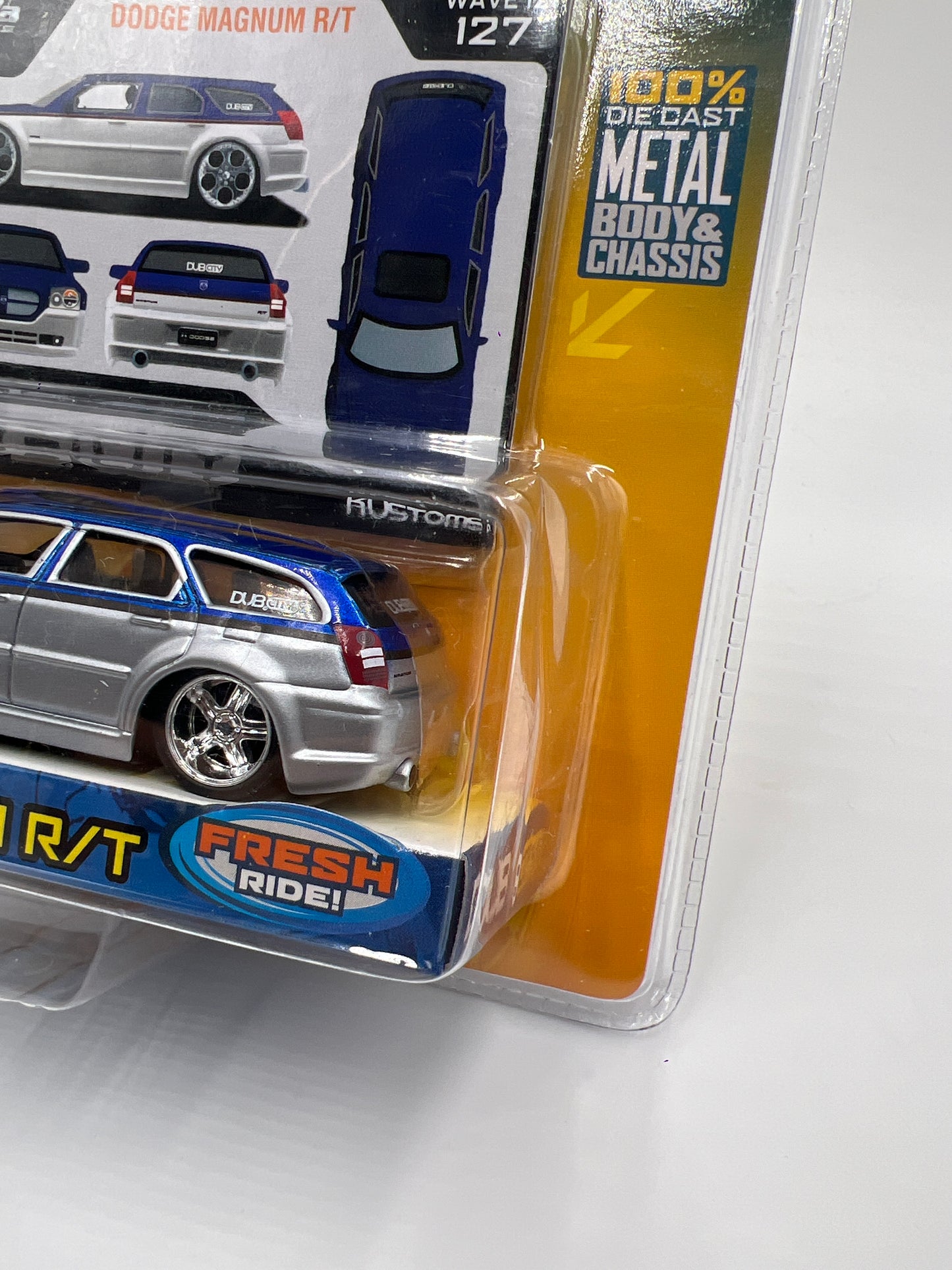Jada Toys Dub City Kustoms Wave 12 #127 Dodge Magnum R/T Silver/Blue 184F
