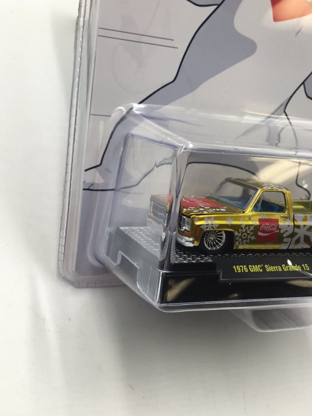 2023 M2 MACHINES Christmas Coca Cola 1976 GMC Sierra Grande 15 SK08