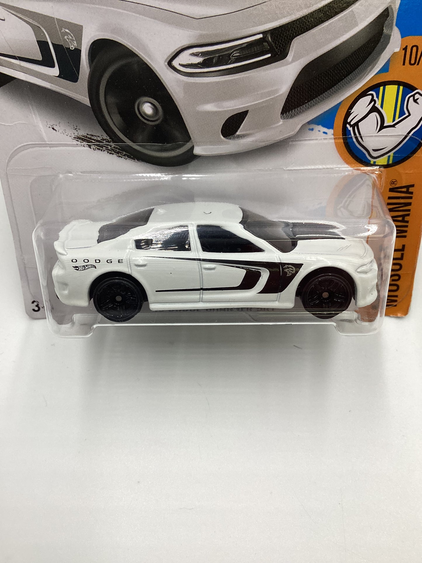 2016 Hot Wheels #130 15 Dodge Charger SRT White 39C