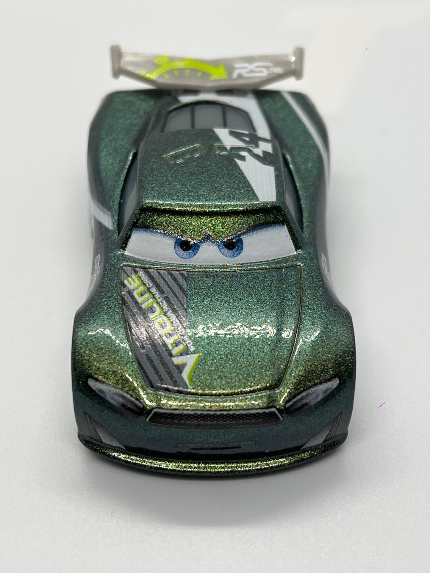 Disney Pixar Cars 3 #24 Chase Racelott Vitoline Green Loose