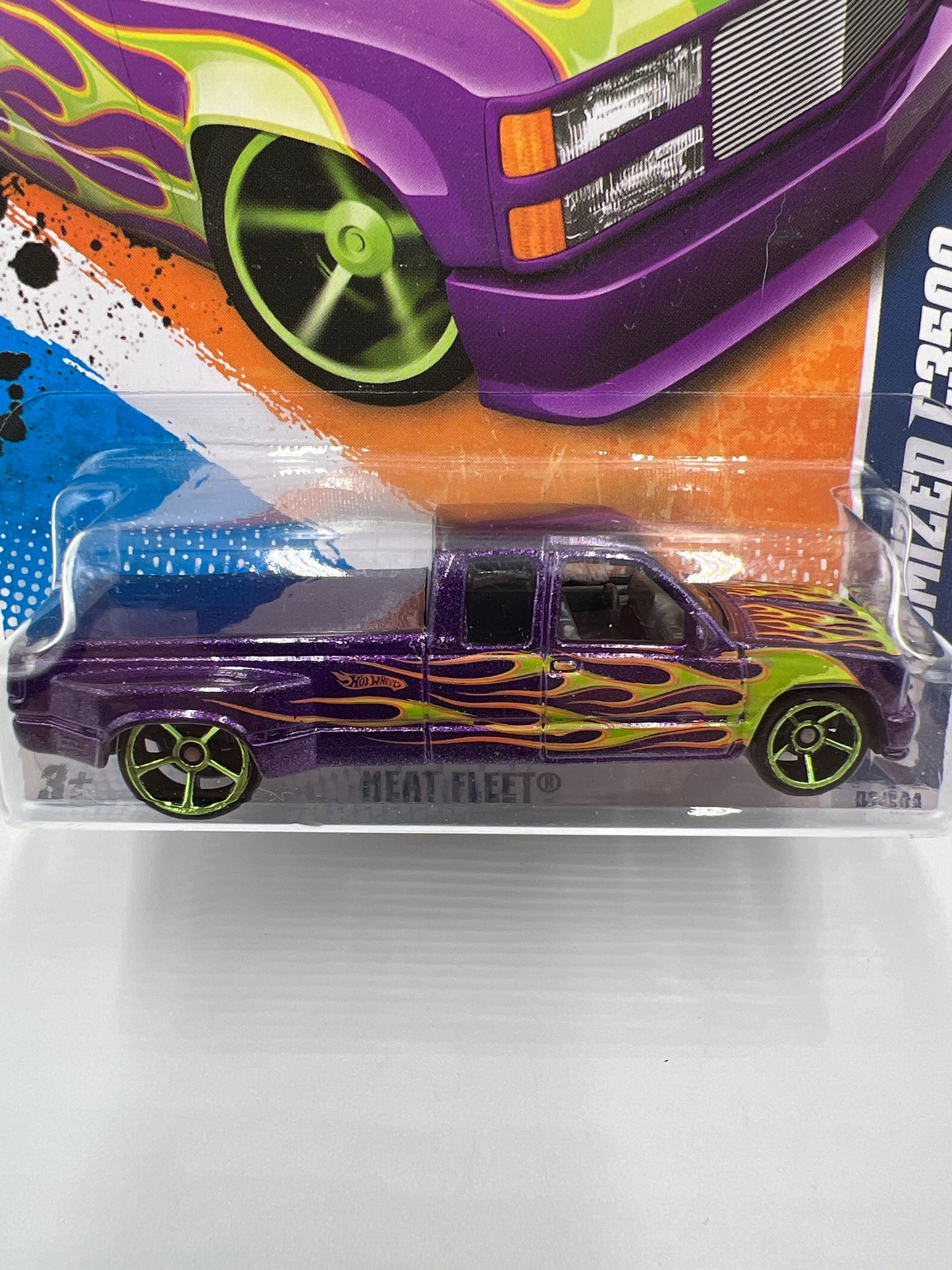 2011 Hot Wheels Heat Fleet #92 Customized C3500 Purple